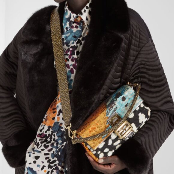 FENDI BAGUETTE MULTICOLOR NIGHT BUTTERFLY SEQUIN BAG NEW FULL SET 2025 - Picture 6 of 8